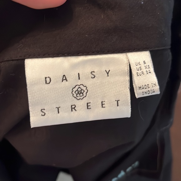 Brand new patchy button up - Picture 3 of 3